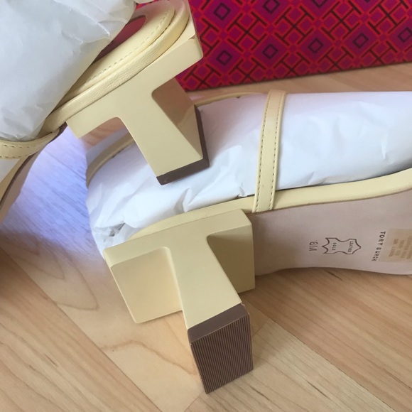 TORY BURCH Strappy lucite heel sandals in Sweet Corn/Clear Size 8 - Picture 5 of 15